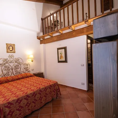La Camilla Country House *